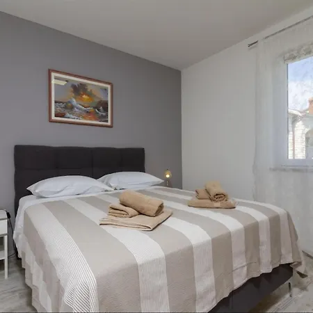 Erman Apartamento *